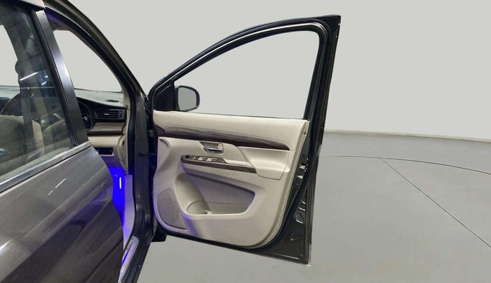 2020 Maruti Ertiga VXI CNG, CNG, Manual, 54,943 km, RHS Front Door