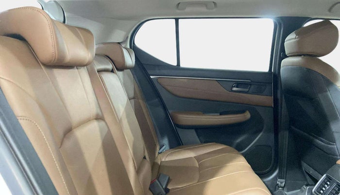 2023 Honda ELEVATE ZX MT, Petrol, Manual, 31,410 km, Right Side Rear Door Cabin