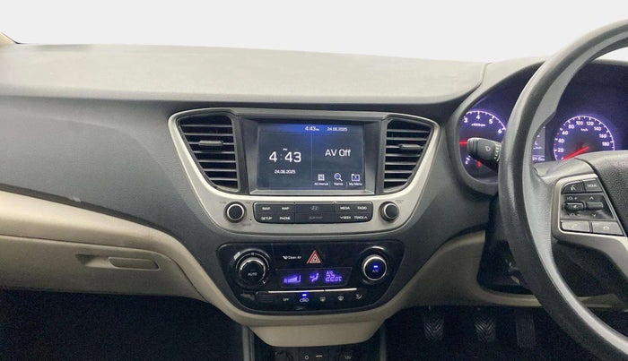 2017 Hyundai Verna 1.6 VTVT SX, Petrol, Manual, 76,400 km, Air Conditioner