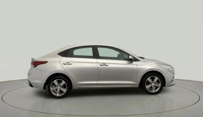 2017 Hyundai Verna 1.6 VTVT SX, Petrol, Manual, 76,400 km, Right Side View