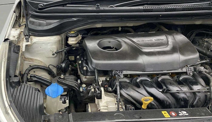 2017 Hyundai Verna 1.6 VTVT SX, Petrol, Manual, 76,400 km, Engine View - Right