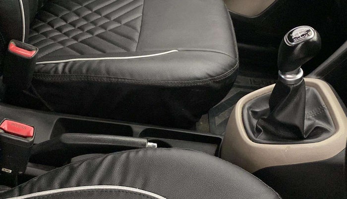 2019 Hyundai Grand i10 SPORTZ 1.2 KAPPA VTVT, CNG, Manual, 94,551 km, Gear Lever