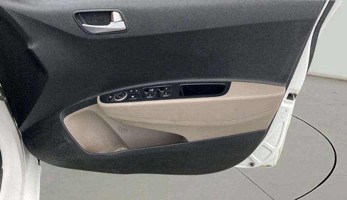 2019 Hyundai Grand i10 SPORTZ 1.2 KAPPA VTVT, CNG, Manual, 94,551 km, Driver Side Door Panels Control