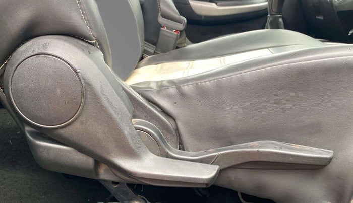 2021 Maruti Baleno ZETA PETROL 1.2, Petrol, Manual, 57,951 km, Driver Side Adjustment Panel