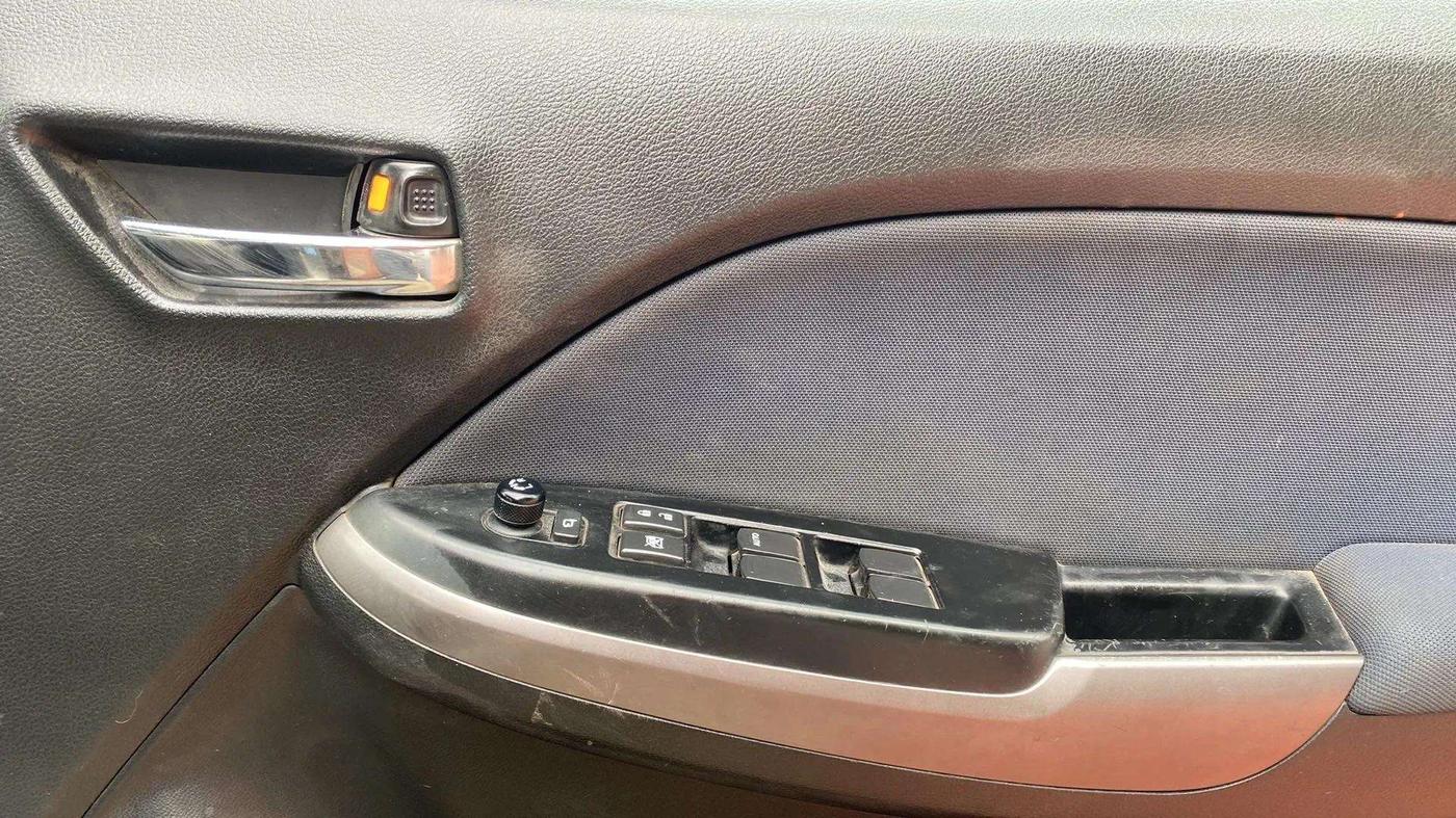 2021 Maruti Baleno ZETA PETROL 1.2, Petrol, Manual, 57,956 km, Driver Side Door Panels Control