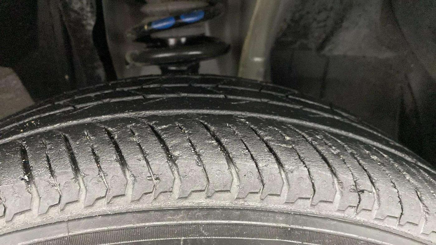 2022 Renault Kiger RXZ MT, Petrol, Manual, 36,209 km, Right Front Tyre Tread