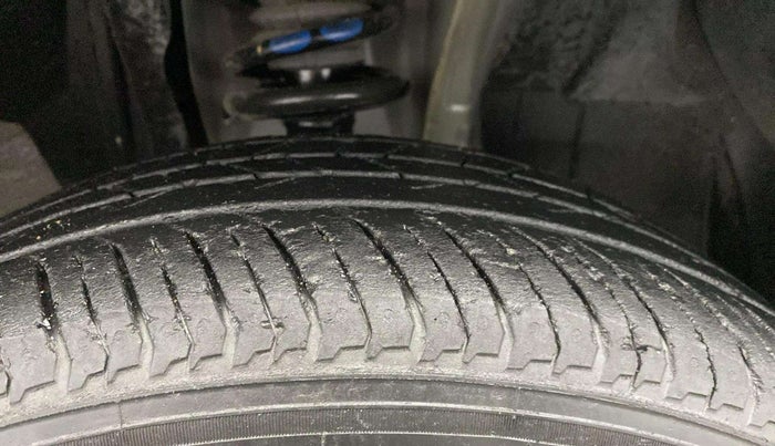 2022 Renault Kiger RXZ MT, Petrol, Manual, 36,209 km, Right Front Tyre Tread