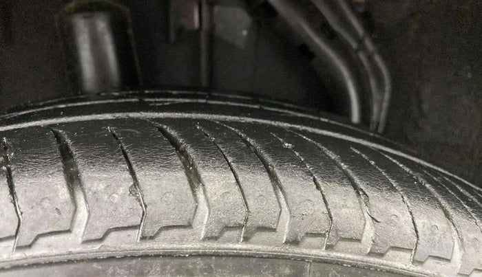2022 Renault Kiger RXZ MT, Petrol, Manual, 36,209 km, Right Rear Tyre Tread