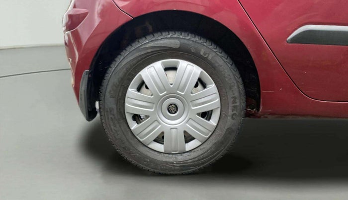 2013 Hyundai i10 MAGNA 1.1, Petrol, Manual, 60,843 km, Right Rear Wheel