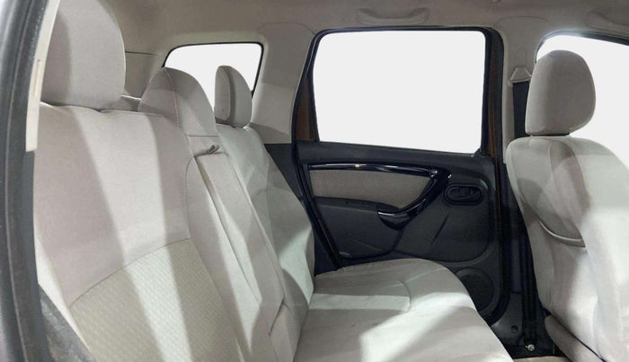 2015 Renault Duster RXL PETROL, Petrol, Manual, 16,689 km, Right Side Rear Door Cabin