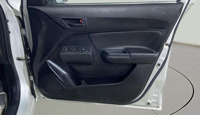 2023 Maruti Swift LXI, Petrol, Manual, 20,794 km, Driver Side Door Panels Control