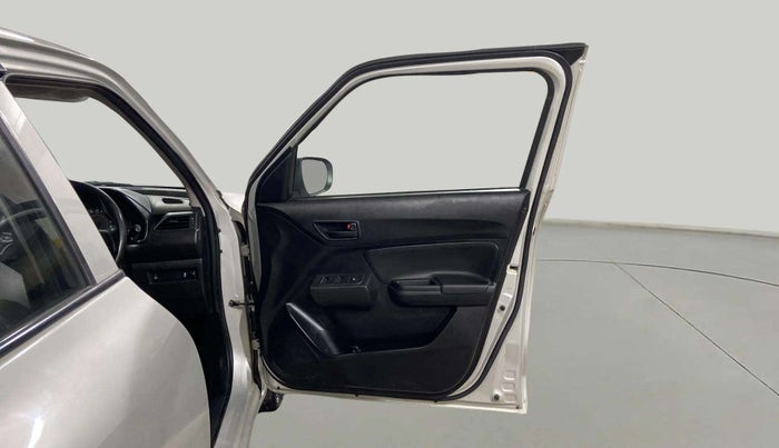2023 Maruti Swift LXI, Petrol, Manual, 20,794 km, RHS Front Door