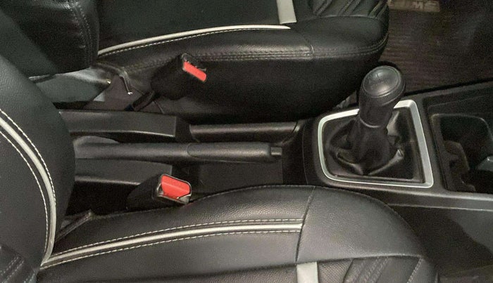 2023 Maruti Swift LXI, Petrol, Manual, 20,794 km, Gear Lever