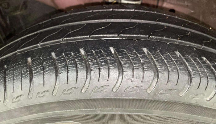 2020 Honda Amaze 1.2L I-VTEC V, Petrol, Manual, 29,604 km, Left Front Tyre Tread