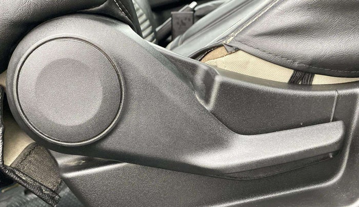 2021 Maruti New Wagon-R VXI (O) 1.0 AMT , Petrol, Automatic, 57,729 km, Driver Side Adjustment Panel