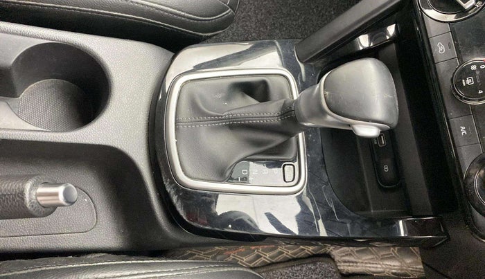 2021 KIA SELTOS HTK PLUS AT 1.5 DIESEL, Diesel, Automatic, 68,265 km, Gear Lever
