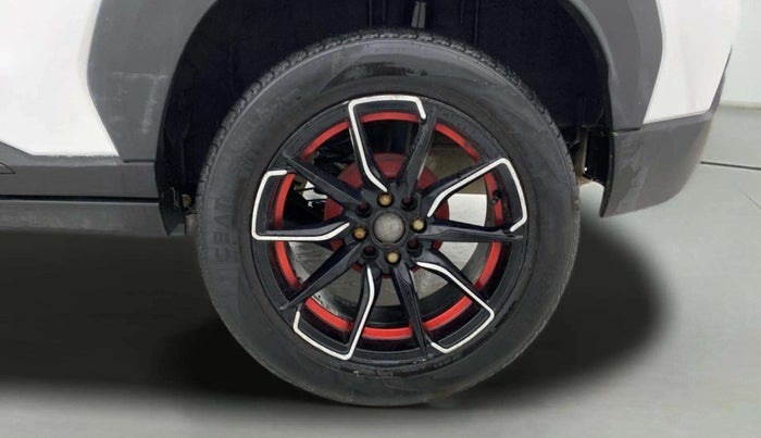 2022 Nissan MAGNITE XE, Petrol, Manual, 40,556 km, Left Rear Wheel