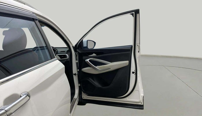 2021 MG HECTOR PLUS STYLE 1.5 PETROL TURBO MT 7-STR, Petrol, Manual, 38,371 km, RHS Front Door