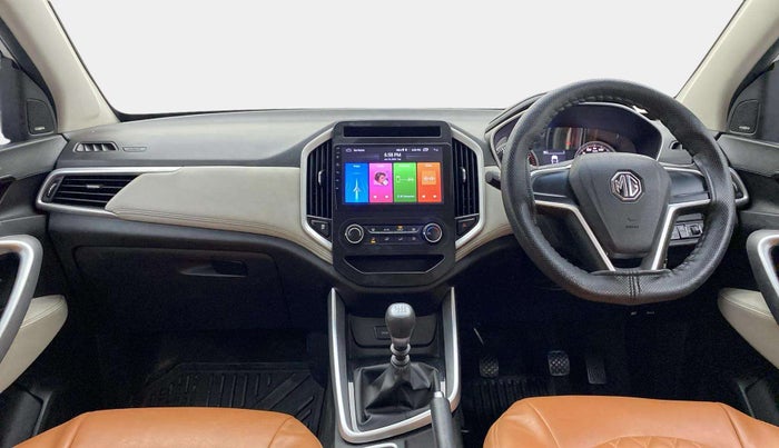 2021 MG HECTOR PLUS STYLE 1.5 PETROL TURBO MT 7-STR, Petrol, Manual, 38,371 km, Dashboard