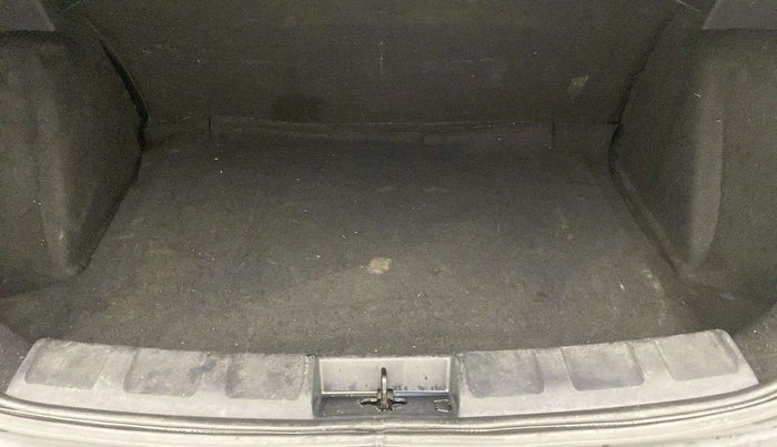 2019 Tata NEXON XM PETROL, Petrol, Manual, 61,202 km, Boot Inside