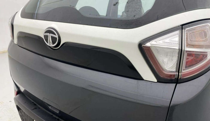 2019 Tata NEXON XM PETROL, Petrol, Manual, 61,202 km, Dicky (Boot door) - Minor scratches
