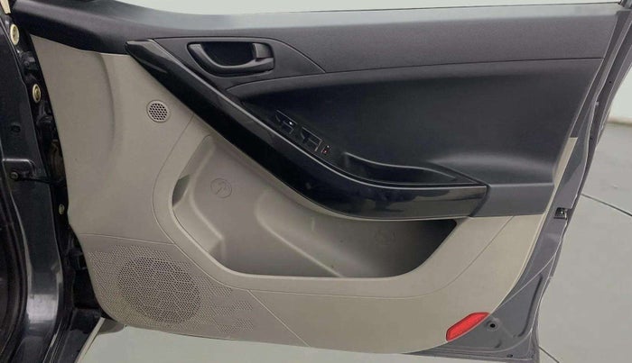 2019 Tata NEXON XM PETROL, Petrol, Manual, 61,202 km, Driver Side Door Panels Control