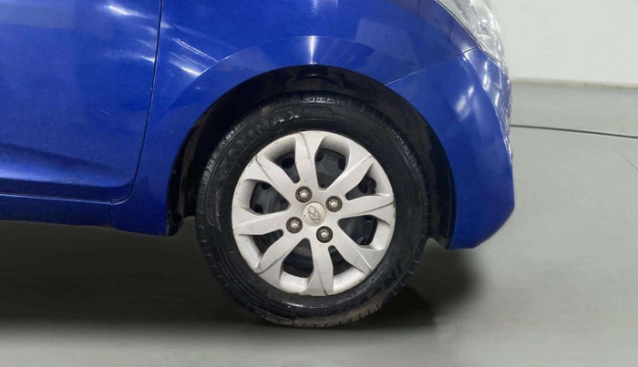 2015 Hyundai Eon SPORTZ, Petrol, Manual, 46,220 km, Right Front Wheel