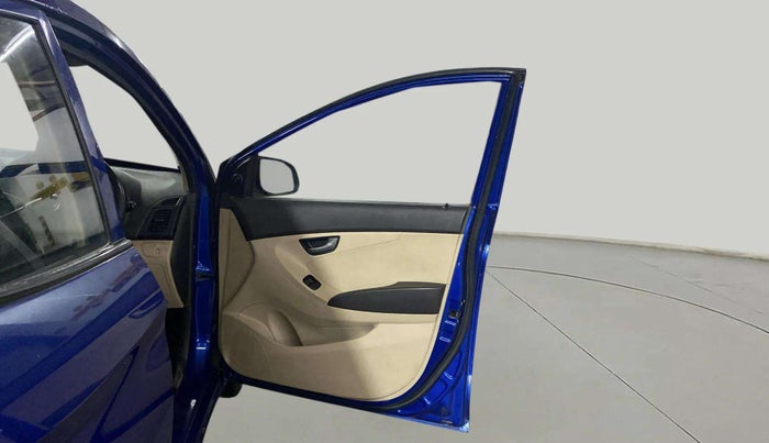 2015 Hyundai Eon SPORTZ, Petrol, Manual, 46,220 km, RHS Front Door