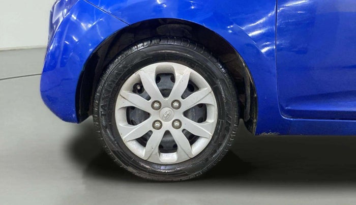 2015 Hyundai Eon SPORTZ, Petrol, Manual, 46,220 km, Left Front Wheel