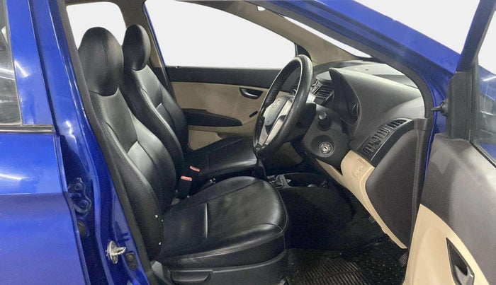 2015 Hyundai Eon SPORTZ, Petrol, Manual, 46,220 km, Right Side Front Door Cabin