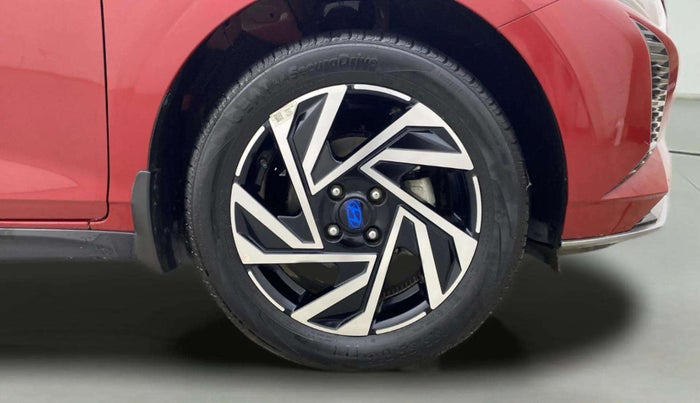 2023 Hyundai NEW I20 ASTA (O) 1.2 IVT, Petrol, Automatic, 7,592 km, Right Front Wheel
