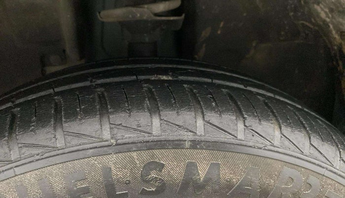 2021 Renault Kwid CLIMBER 1.0 (O), Petrol, Manual, 76,136 km, Left Front Tyre Tread