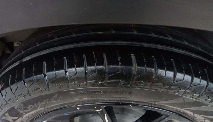 2019 Maruti IGNIS ZETA 1.2 AMT, Petrol, Automatic, 85,733 km, Right Rear Tyre Tread