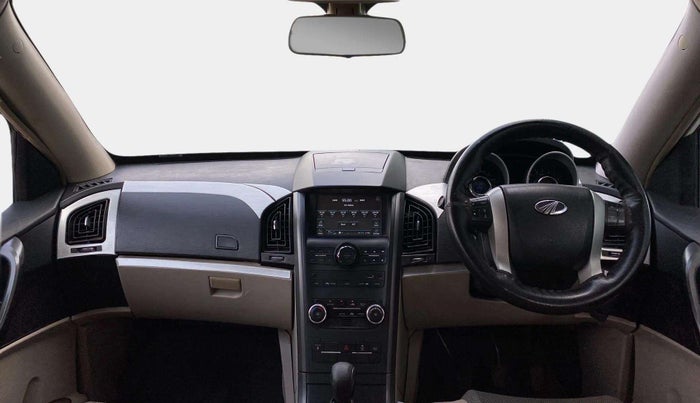 2016 Mahindra XUV500 W6, Diesel, Manual, 89,266 km, Dashboard
