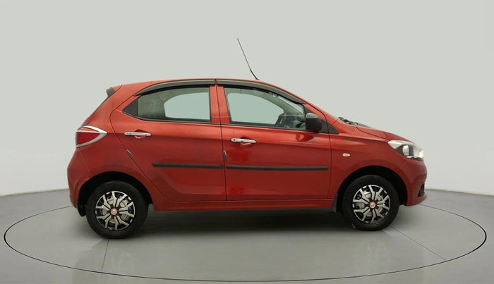 2017 Tata Tiago XM PETROL, Petrol, Manual, 58,152 km, Right Side View