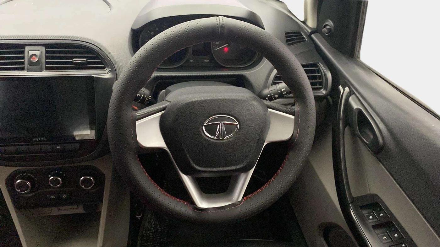 2017 Tata Tiago XM PETROL, Petrol, Manual, 58,152 km, Steering Wheel Close Up
