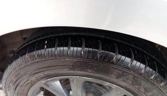 2019 Hyundai Elite i20 SPORTZ PLUS 1.2, CNG, Manual, 1,00,244 km, Left Rear Tyre Tread