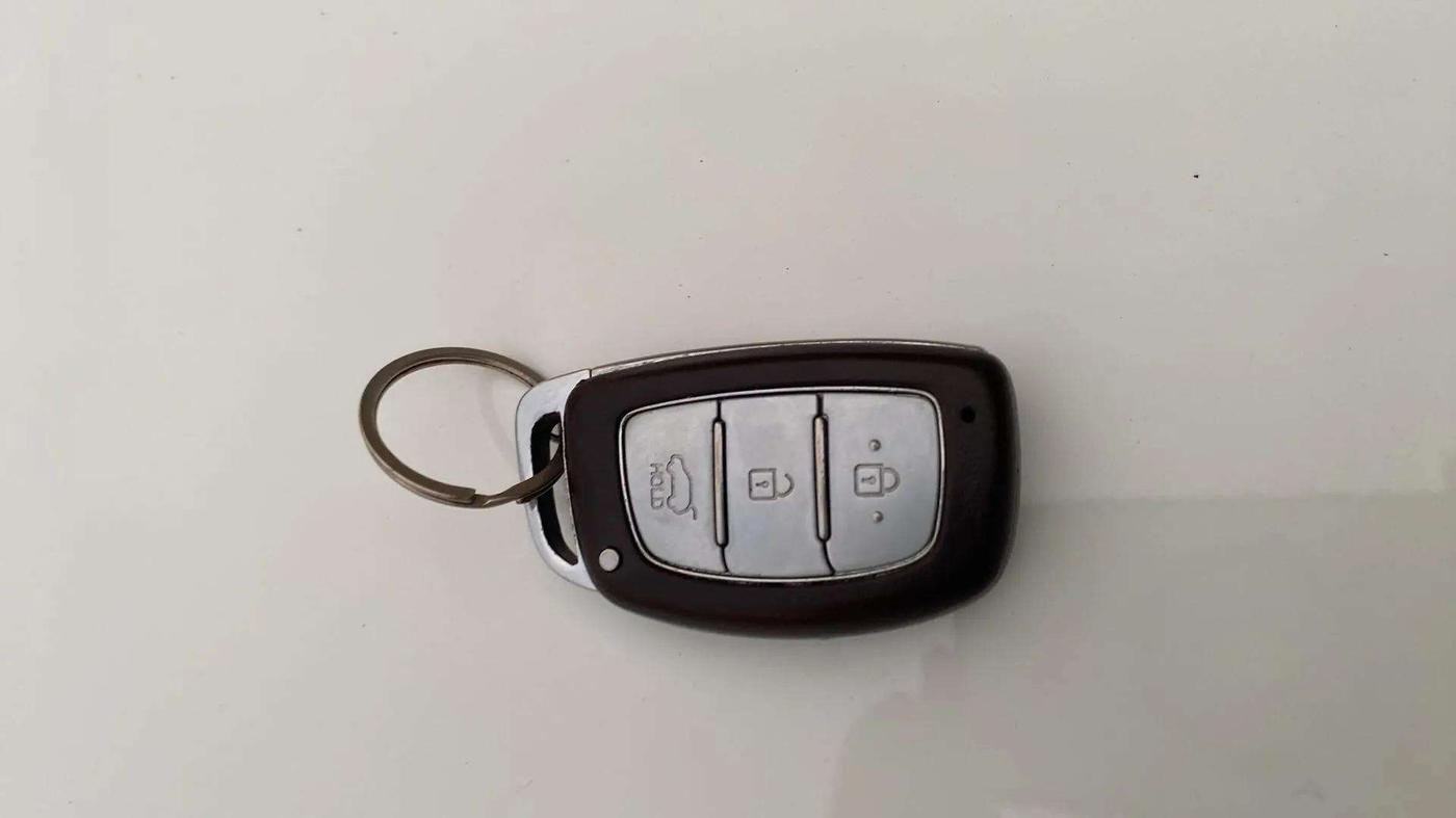 2015 Hyundai Creta SX 1.6 DIESEL, Diesel, Manual, 75,727 km, Key Close Up