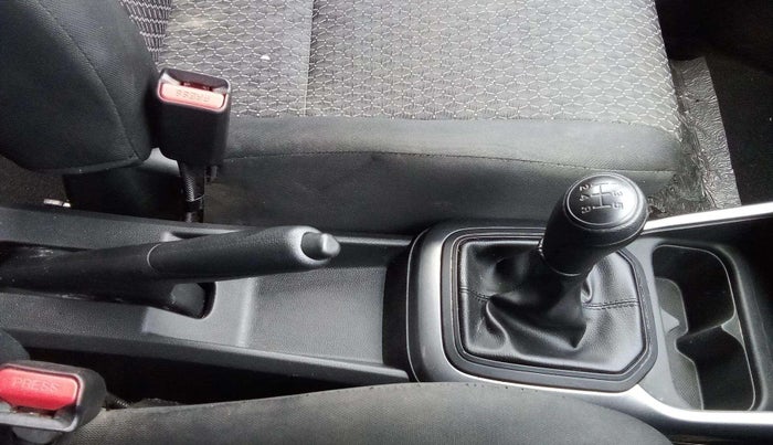 2023 Maruti IGNIS SIGMA 1.2, Petrol, Manual, 39,599 km, Gear Lever