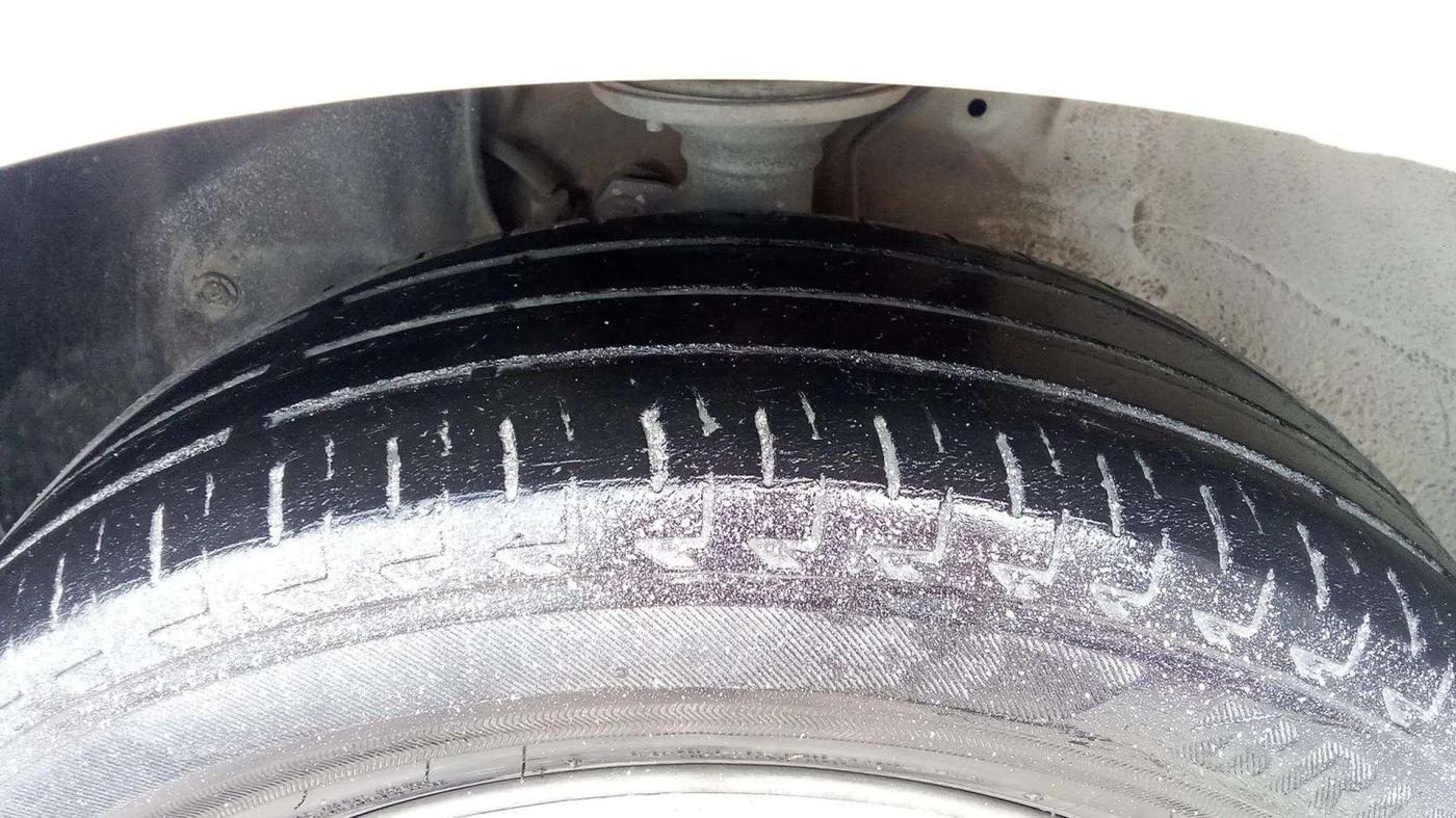 2023 Maruti IGNIS SIGMA 1.2, Petrol, Manual, 39,599 km, Left Front Tyre Tread