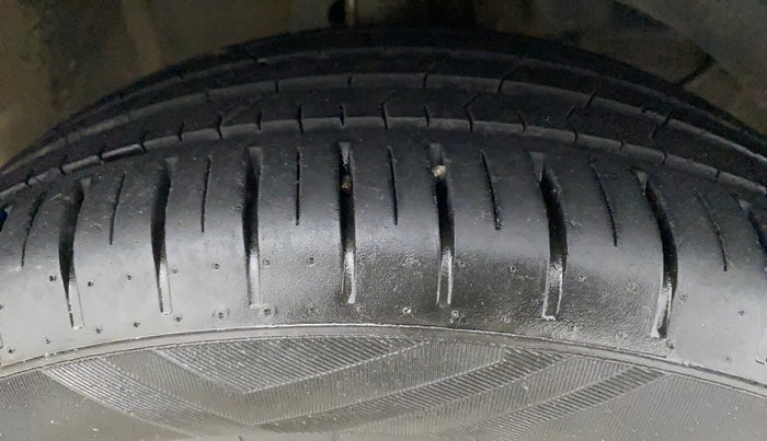 2021 Toyota Glanza G CVT, Petrol, Automatic, 34,793 km, Right Front Tyre Tread