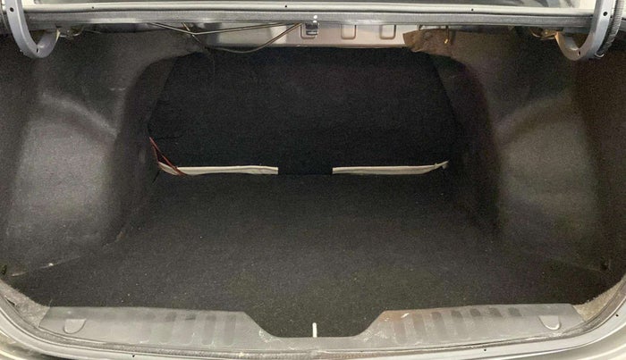 2021 Maruti Ciaz SIGMA 1.5 SHVS MT  PETROL, Petrol, Manual, 35,590 km, Boot Inside