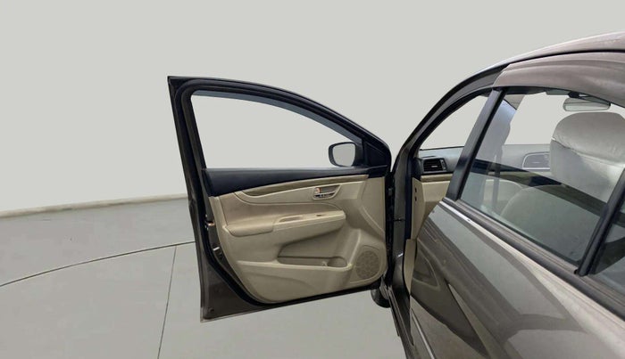 2021 Maruti Ciaz SIGMA 1.5 SHVS MT  PETROL, Petrol, Manual, 35,590 km, LHS Front Door