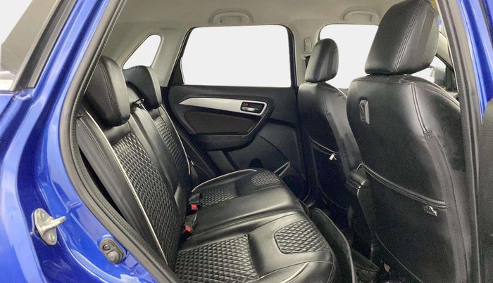2022 Toyota URBAN CRUISER PREMIUM GRADE MT DUAL TONE, Petrol, Manual, 32,923 km, Right Side Rear Door Cabin