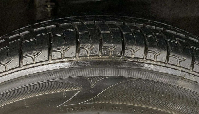 2018 Maruti Alto K10 LXI, Petrol, Manual, 34,283 km, Right Front Tyre Tread