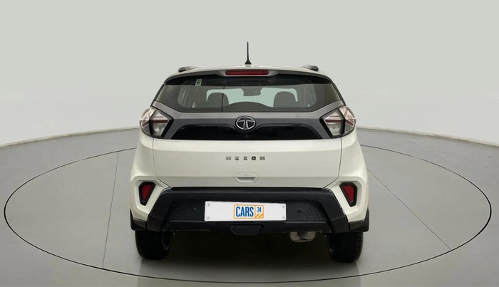 2022 Tata NEXON XM SUNROOF PETROL, Petrol, Manual, 40,715 km, Back/Rear