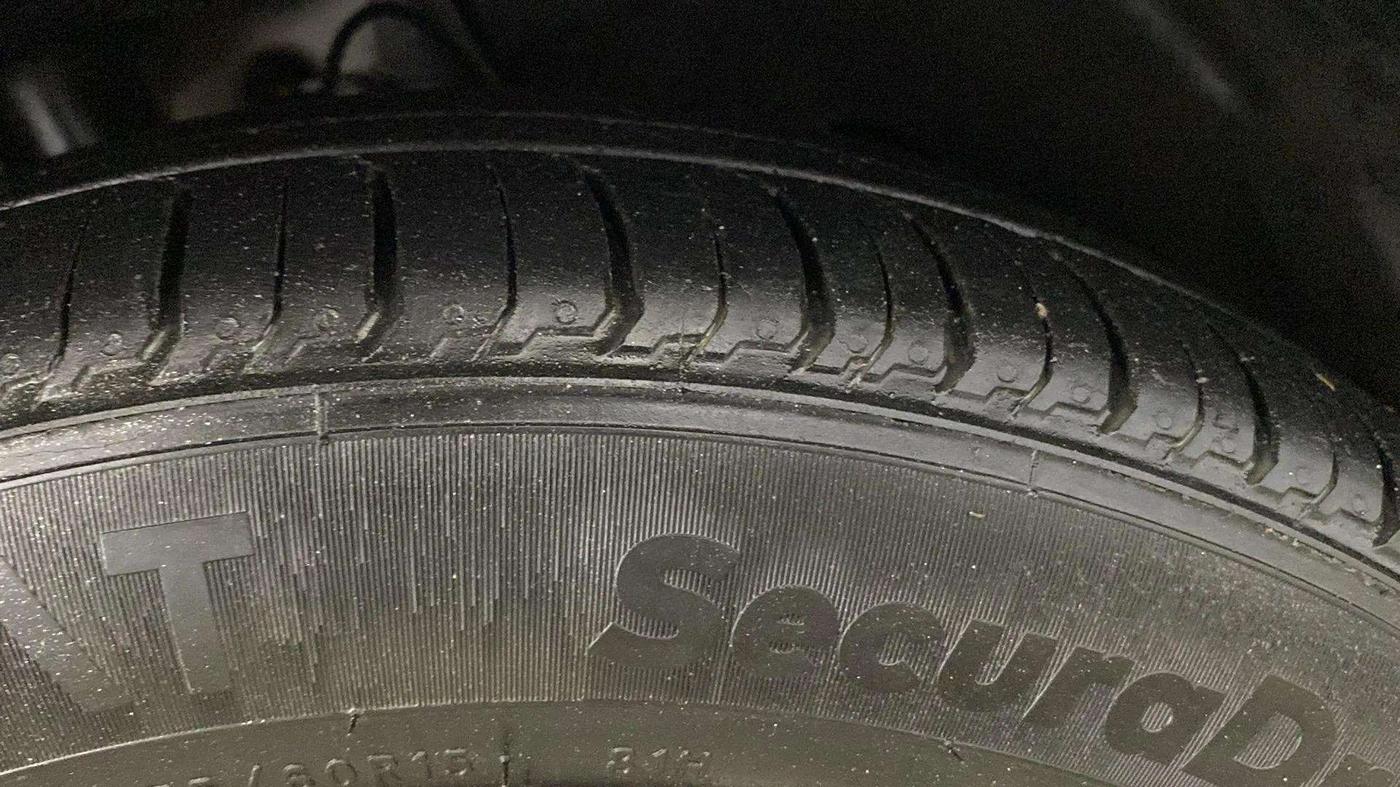 2021 Tata TIGOR XZA PLUS PETROL, Petrol, Automatic, 78,967 km, Right Front Tyre Tread