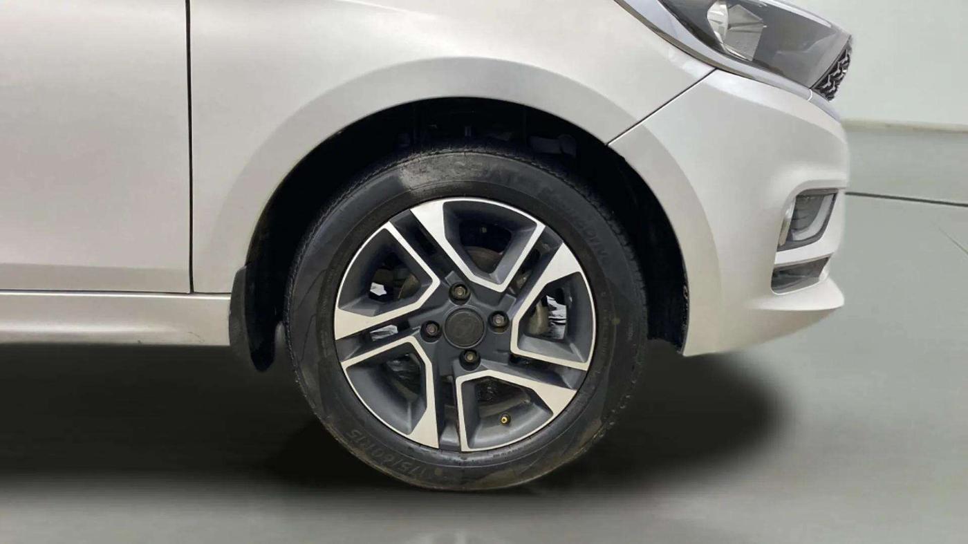 2021 Tata TIGOR XZA PLUS PETROL, Petrol, Automatic, 78,967 km, Right Front Wheel