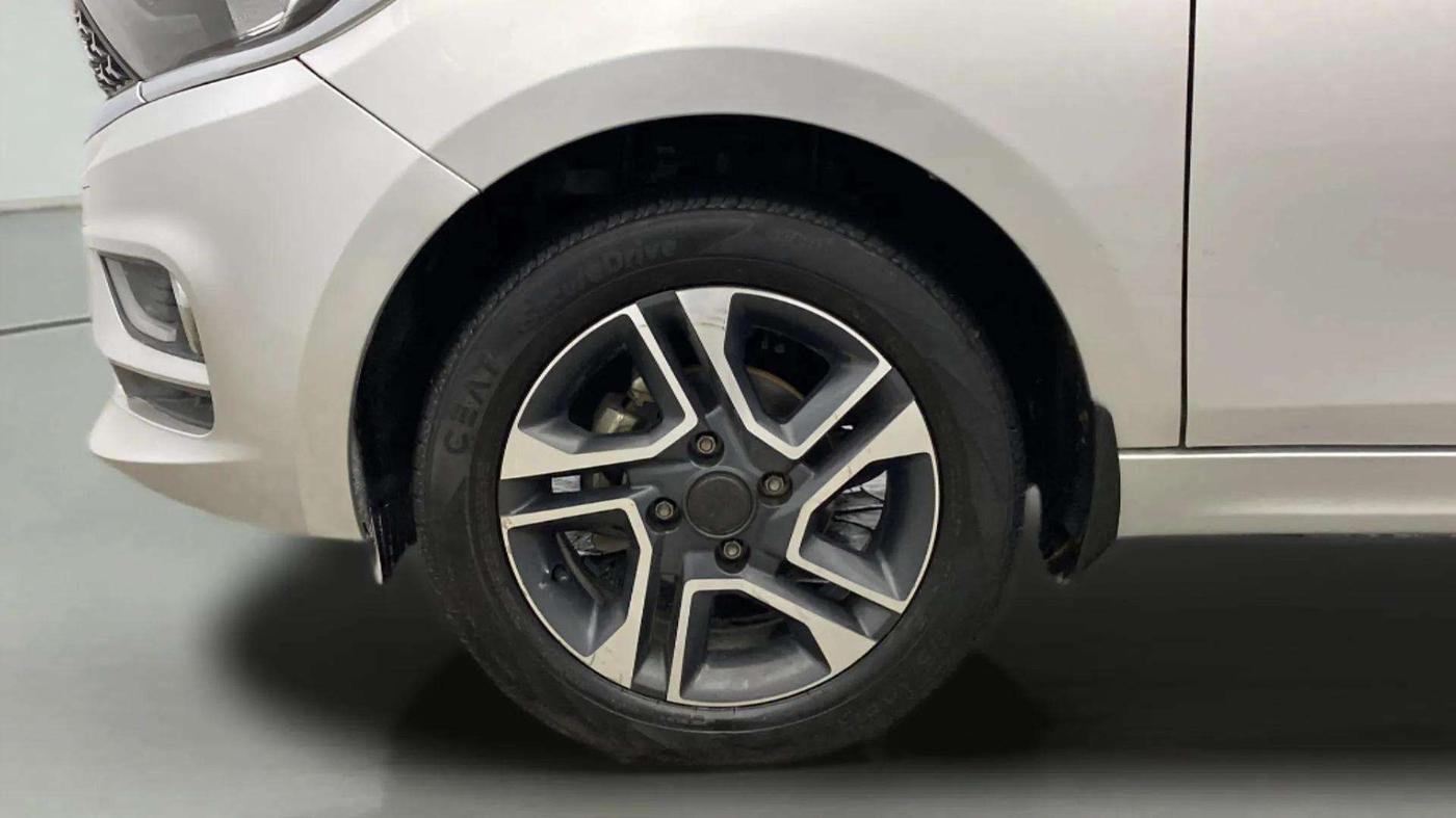 2021 Tata TIGOR XZA PLUS PETROL, Petrol, Automatic, 78,967 km, Left Front Wheel