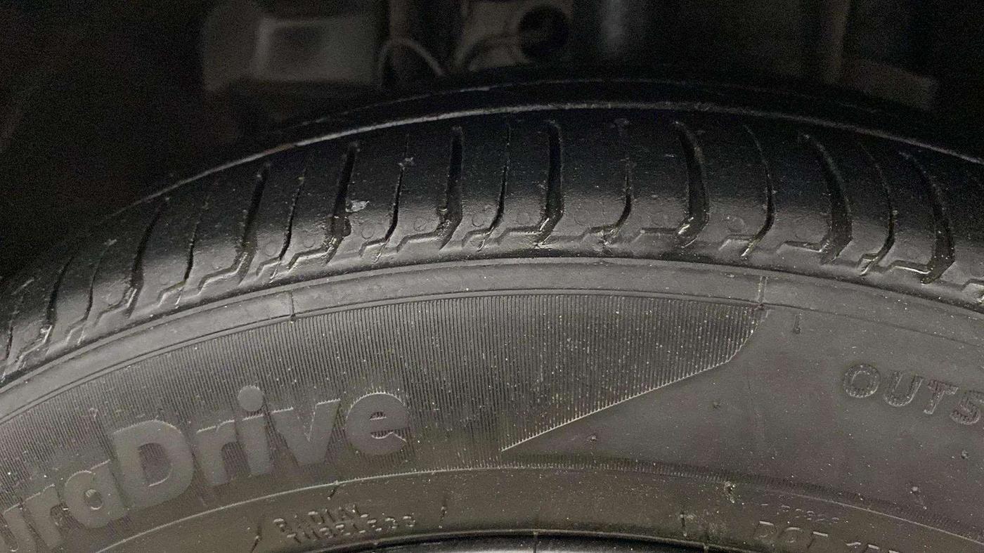 2021 Tata TIGOR XZA PLUS PETROL, Petrol, Automatic, 78,967 km, Left Front Tyre Tread